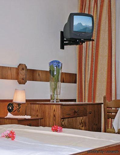 Hotel Mesnerwirt Westendorf Room photo